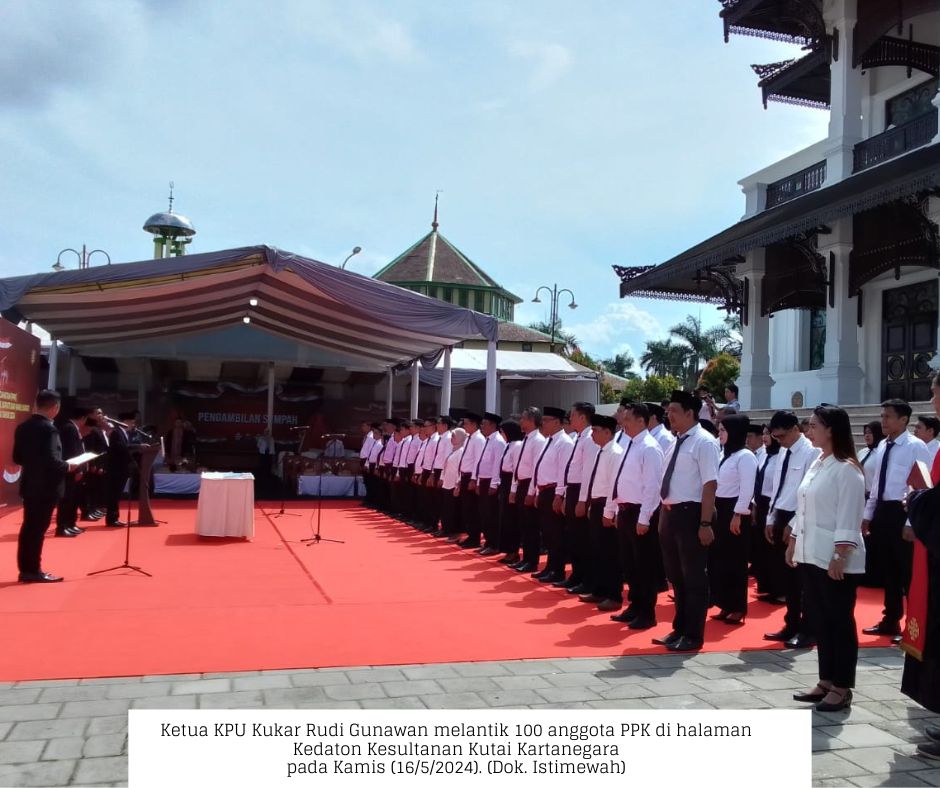 Ketua KPU KUKAR Rudi Gunawan Melantik 100 Anggota PPK, Ini Pesan Moralnya