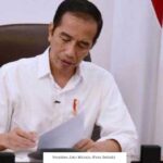 Presiden Jokowi Teken UU Desa, Kepala Desa Dapat Uang Pensiun